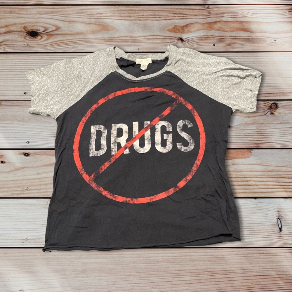 Graphic T